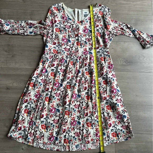 Old Navy floral print dress - size small - Picture 3 of 5